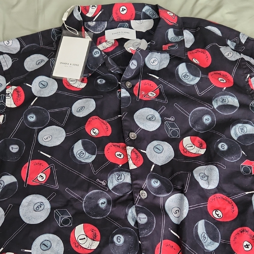 Dynamic Black and Red Music Disc Casual Shirt
